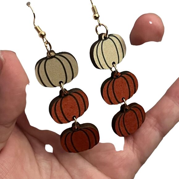 Handmade Tri Color Pumpkin Dangle Earrings - Picture 4 of 8